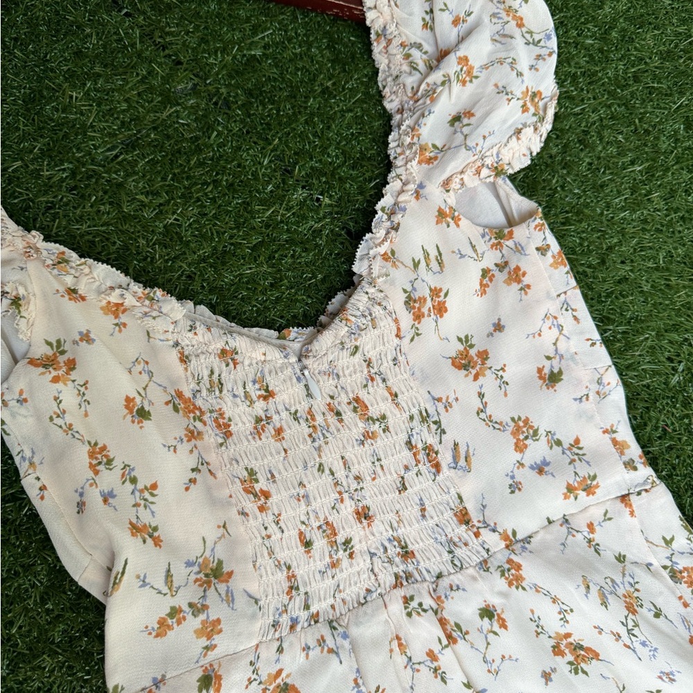 Reformation Maebry Dress 
Color: Julius Size 6 New without tags $248 - Picture 10 of 15